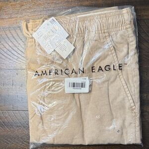American Eagle Beige Trekker shorts